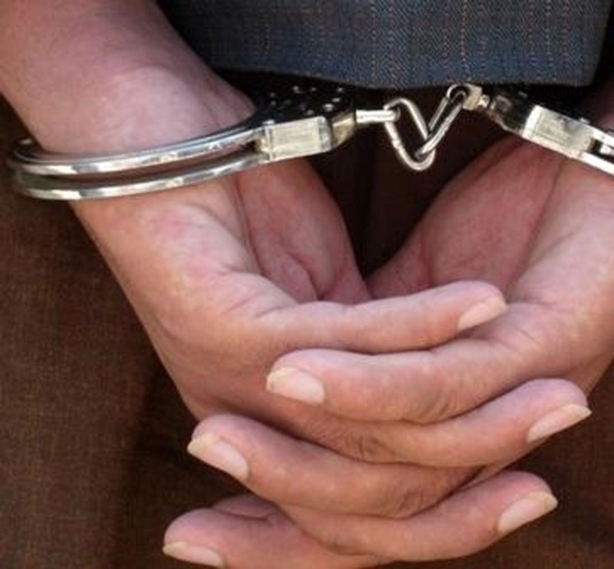 حمله وحشیانه مرد چاقو به دست به رئیس و همسرش /قاتل در ارومیه دستگیر شد 
