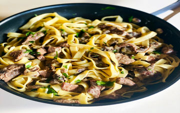 طرز تهیه  اسپاگتی سیر و قارچ| خیلی خوشمزه س!
