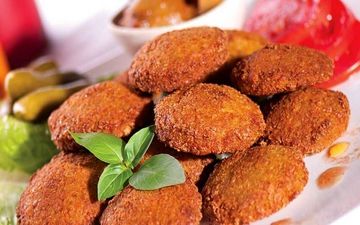 چه زمانی باید شام بخوریم