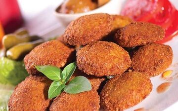 چه زمانی باید شام بخوریم