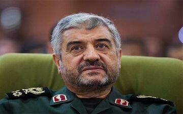 حفاظت اطلاعات و نمایندگی ولی فقیه نقش اساسی در سلامت سپاه دارند