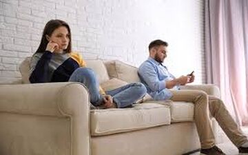 به همسرم مشکوک هستم؛چطور متوجه بشم خیانت میکنه؟