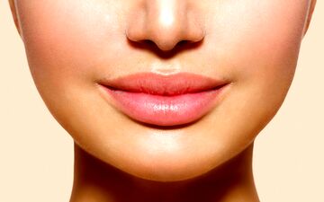 برای اینکه لب هایی زیبا و سالم داشته باشیم چه کار کنیم؟
