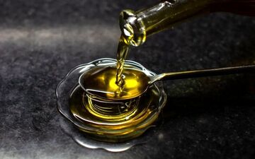 کاری که مصرف روزانه ۲ قاشق روغن زیتون با بدن شما می‌کند
