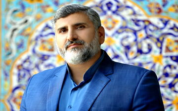 سعدی صدای سخن مردم، گلبانگ زبان سعدی بر بام جهان