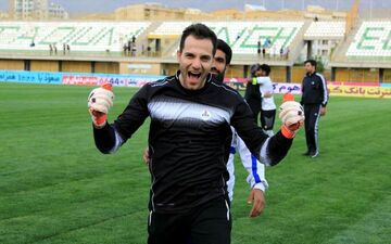 دروازه‌بان پارس جنوبی جم به استقلال نزدیک شد
