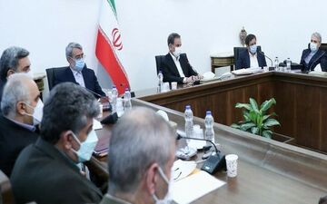 جهانگیری: نظام بانکی با فروش اوراق مشارکت، شبکه حمل‌ونقل کلانشهرها را توسعه دهد
