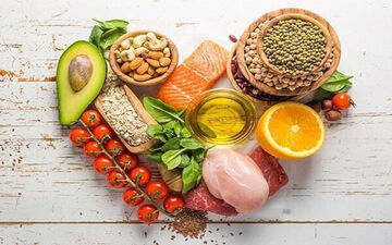 ۹ غذای خوشمزه برای تقویت و افزایش رشد مو