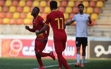 غایب بزرگ فولاد در تمرینات 