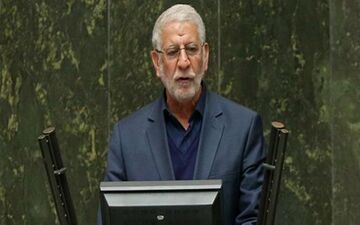 نماینده زابل در مجلس: آب هیرمند وارد ایران شد