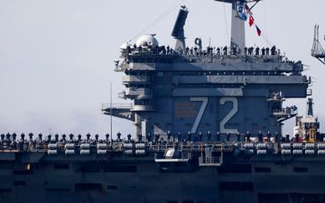  آیا عدد ۷۲ روی ناو آبراهام لینکلن یک رمز محرمانه است؟
