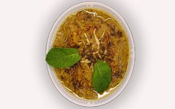 طرز تهیه یک آش خوشمزه رو از ما یاد بگیرید| آش گوشت بوشهری  عالیه!