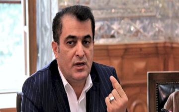حمله تند خلیل‌زاده به موسوی: چرا اصرار به حضور یک مفسد اقتصادی در هیات مدیره استقلال را داشتی؟ 
