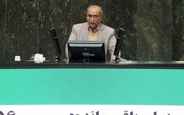 
امینی: مردم توان تحمل این همه گرانی را ندارند
