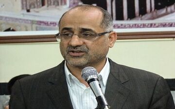 شفاف‌سازی آمار مبتلایان کرونا به معنای ترساندن مردم نیست
