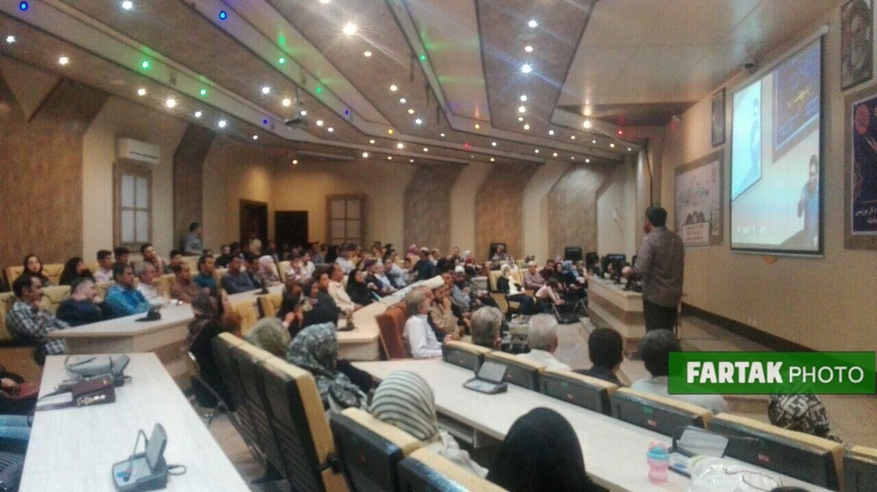 گزارش تصویری / اطعام 200 نفر از ناشنوایان از عواید موقوفه حاج محمد تقی اصفهانی 