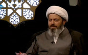  آوازخوانی یک روحانی روی آنتن زنده تلویزیون