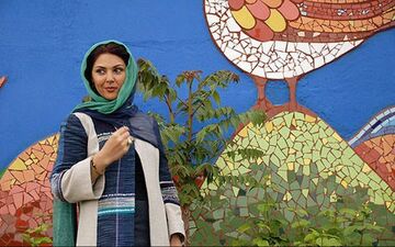  وقتی لاله اسکندری از داربست ۴ متری بالا می‌رود