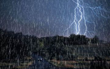 بارش برف و تگرگ در برخی مناطق کشور/آسمان تهران بعدازظهر فردا بارانی است