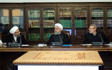 گزارش اقدامات بانک مرکزی برای کنترل بازار پول و ارز بررسی شد