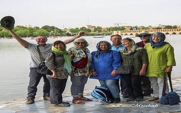  قاب هایی پُر از توریست 