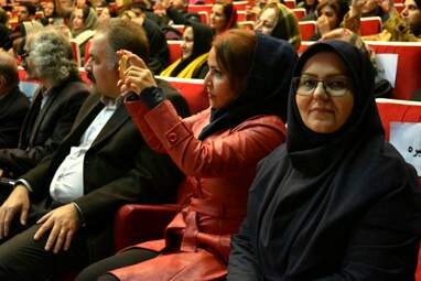 عصر شعر به بلندای یلدا باحضور پروفسور میرجلاالدین کزازی استاد ادبیات پارسی ایران زمین و با همکاری اداره کل فرهنگ و ارشاد اسلامی استان کرمانشاه 