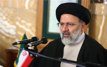 دانشگاه‌ها پشتیبان صنعت، سیاست و قضا باشند