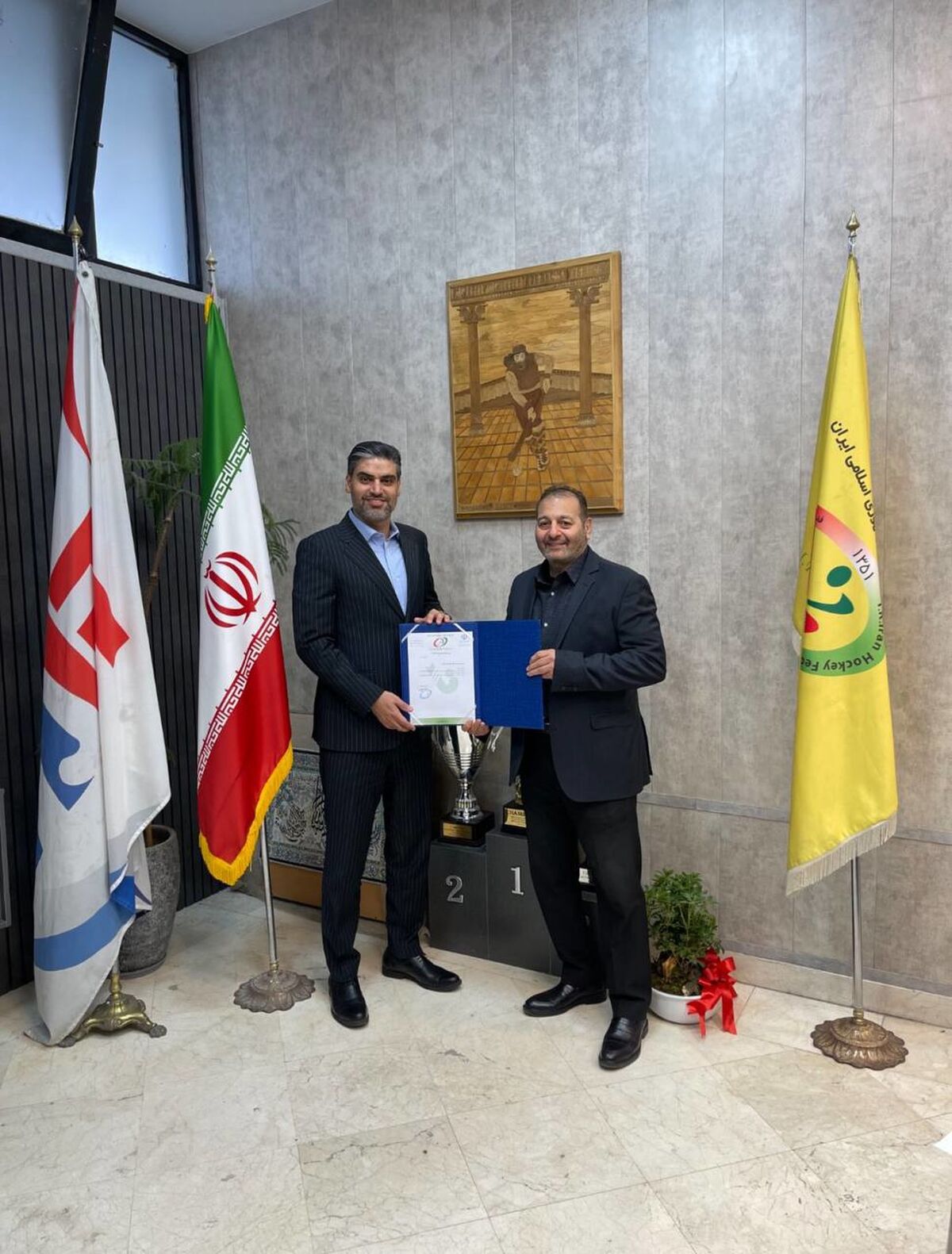 انتصاب غیرمنتظره در فدراسیون هاکی؛ پای مدیرعامل پرسپولیس به هاکی باز شد