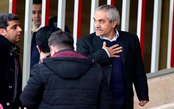 عدم التزام سرپرست پرسپولیس به قانون فدراسیون فوتبال!