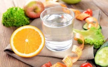 نوشیدن آب بعد از میوه چه مشکلاتی را به همراه دارد؟