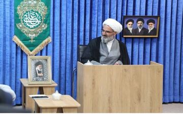 نماینده ولی‌فقیه در سمنان: دو گفتمان خلاف منافع ملی هستند