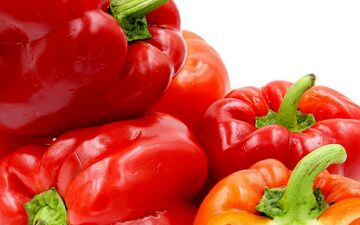 این خوراکی ها برای جوانی و زیبایی پوست معجزه می کنند

