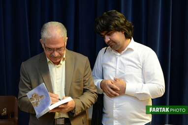 آیین بزرگداشت استاد صمد امیریان شاهنامه‌پژو و نویسنده در روز معلم 
