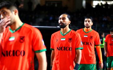 قلب آبی در سینه 4 ستاره مس رفسنجان/ آنها می‌خواهند مانع قهرمانی پرسپولیس شوند