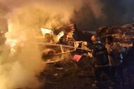 مهار آتش‌سوزی پارکینگ طبقاتی طالقانی اهواز بدون تلفات

