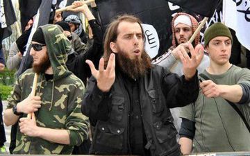
مستند "ملاقات با داعش" امروز از شبکه یک سیما
