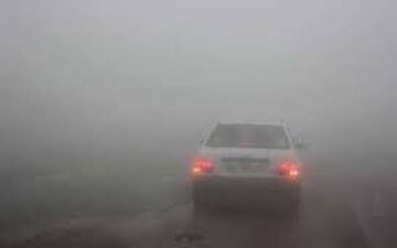 بارش برف در محور هراز/جاده های استان تهران لغزنده است