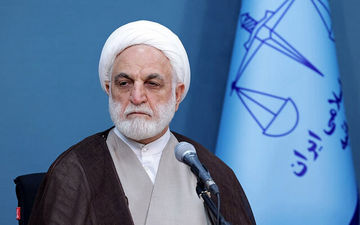 محسنی اژه‌ای: تمرکز مسئولان باید بر تسهیل معیشت مردم باشد/ دشمن کمر اقتصادی کشور را هدف گرفته است