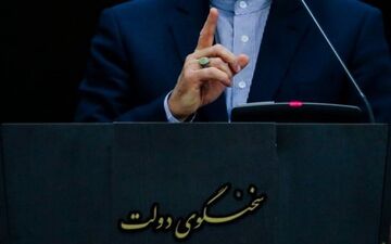 موضع دولت درباره حضور زنان در ورزشگاه‌ها شفاف است و مغایرتی وجود