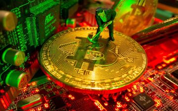 
بیت‌کوین در محدوده حساس؛ سقوط یا صعود؟ 