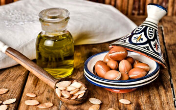 آشنایی با خواص شگفت‌انگیز روغن آرگان