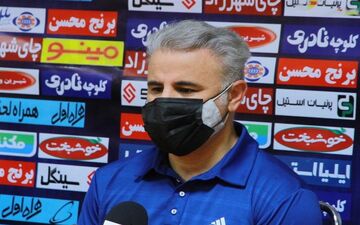  خرمگاه: به لحاظ بدنی خیلی عقب هستیم/ فوتبال را باختیم و بهانه نمی‌آوریم