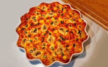 طرز تهیه پای ماکارونی با گوشت چرخ کرده و پنیر!