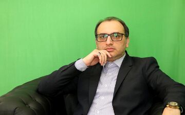 دلنوشته‌ای خطاب به رهبر معظم انقلاب؛ با مرکب جان رای خواهیم داد 