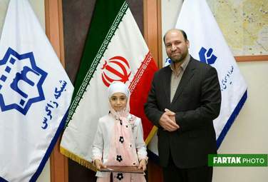 تجلیل مدیر کل صداوسیما کرمانشاه از اسرا جلیلیان‌معین هنرمند و گزارشگر نوجوان فرتاک‌نیوز