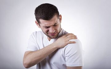 بدن درد‌های بدون دلیل، هشداری از سمت بدن درباره عادت‌های نادرست روزمره