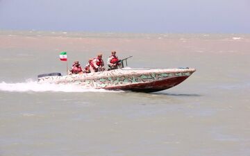 
کشف ۱۳ میلیارد ریال کالای قاچاق در سواحل قشم و بندرلنگه
