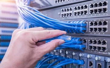 اختلال اینترنت به دلیل اشتباه شرکت ارتباطات زیرساخت/ تنبیه مدیران