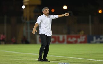 خطیبی: ۳ بر یک باختیم اما برد حق تیم ما بود! 