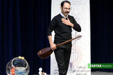 برگزاری عصر شعر و موسیقی بهار در تالار وحدت و تجلیل از روسای انجمن‌های ادبی 